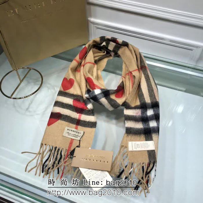 BURBERRY巴寶莉 爆款 經典時尚桃心羊絨圍巾 LLWJ6085